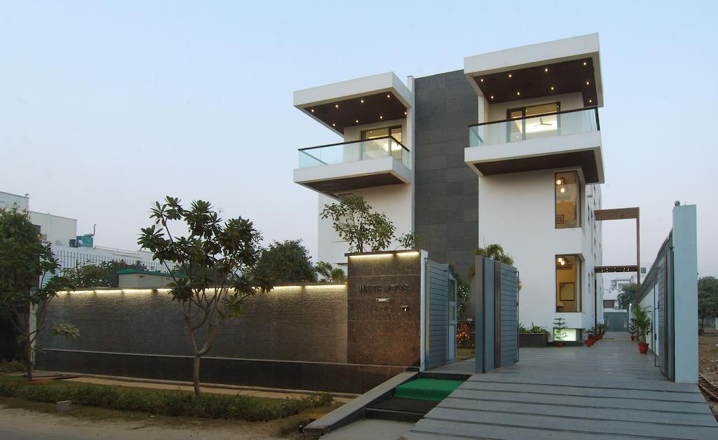 Hotel White Lotus Gurgaon Exterior foto