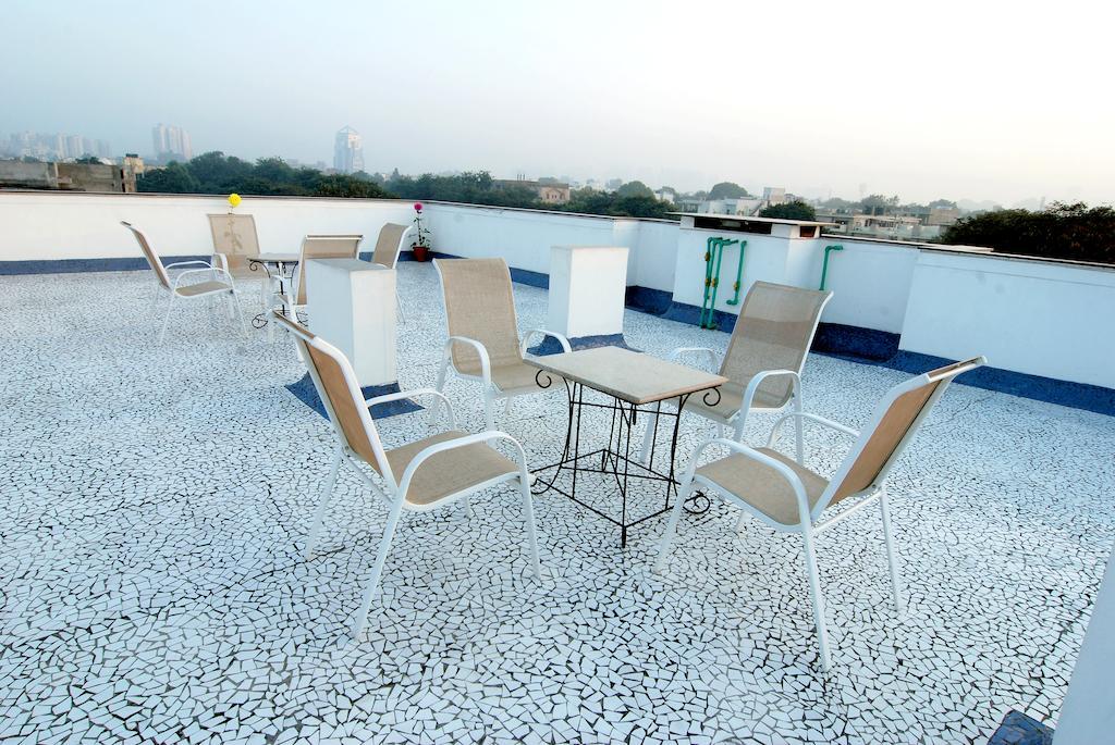 Hotel White Lotus Gurgaon Exterior foto